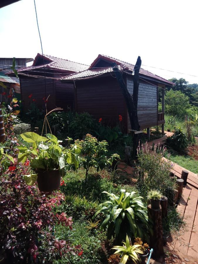 Happy Bungalow & Trekking Banlung Dış mekan fotoğraf