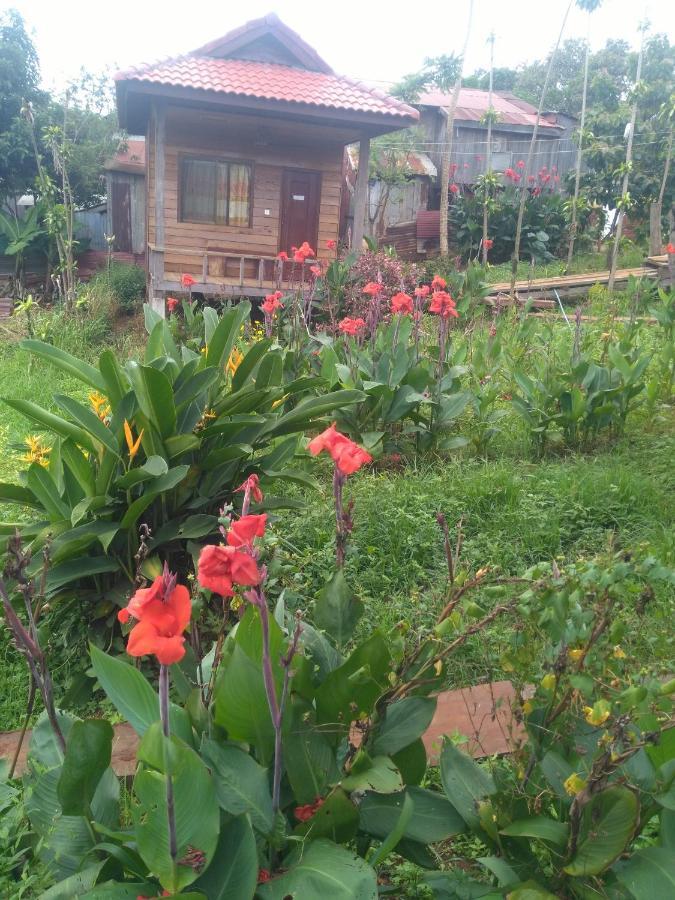 Happy Bungalow & Trekking Banlung Dış mekan fotoğraf